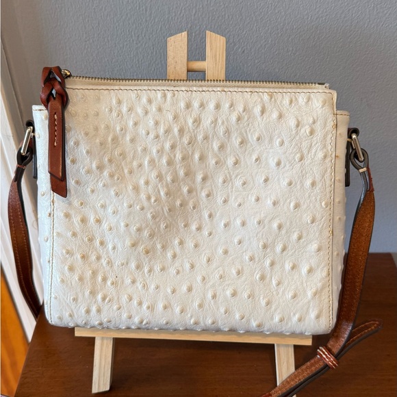 Dooney & Bourke Cream Crossbody Bag with Coin Purse - Picture 3 of 10